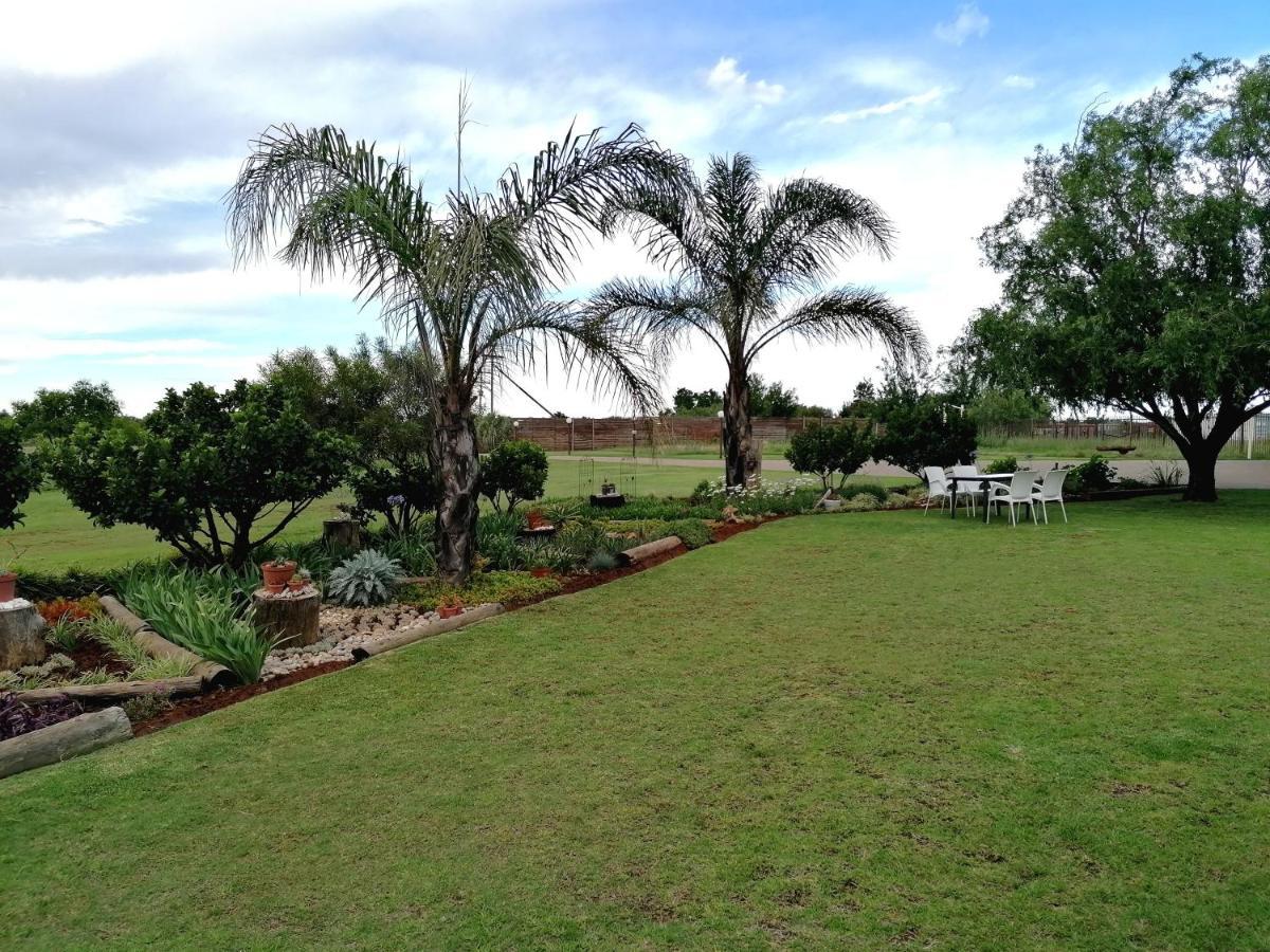 Safe Haven Guesthouse Bloemfontein Esterno foto