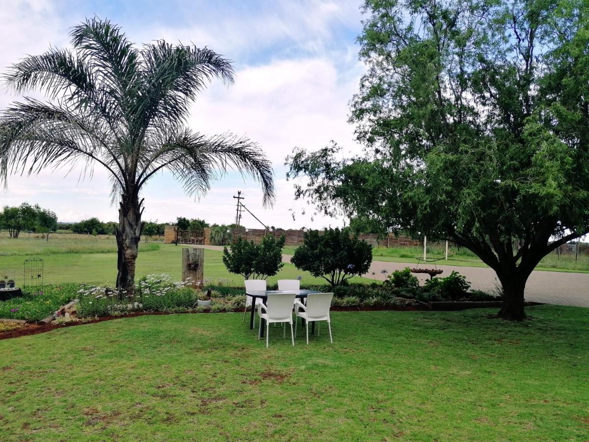 Safe Haven Guesthouse Bloemfontein Esterno foto