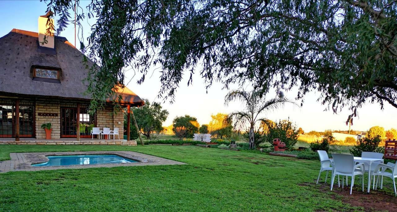 Safe Haven Guesthouse Bloemfontein Esterno foto